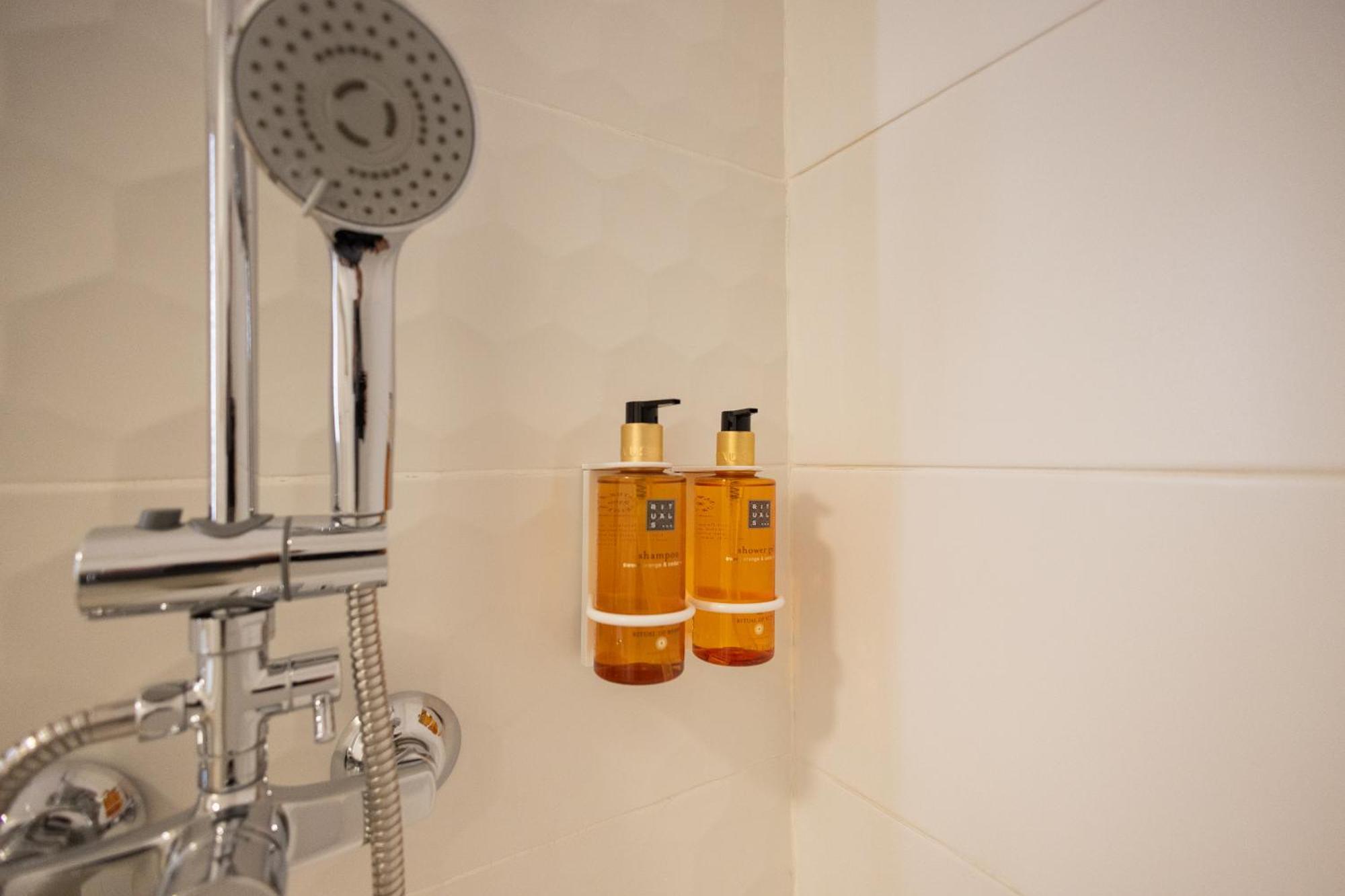 Florit Flats - The Pitiusas Rooms Valencia Luaran gambar